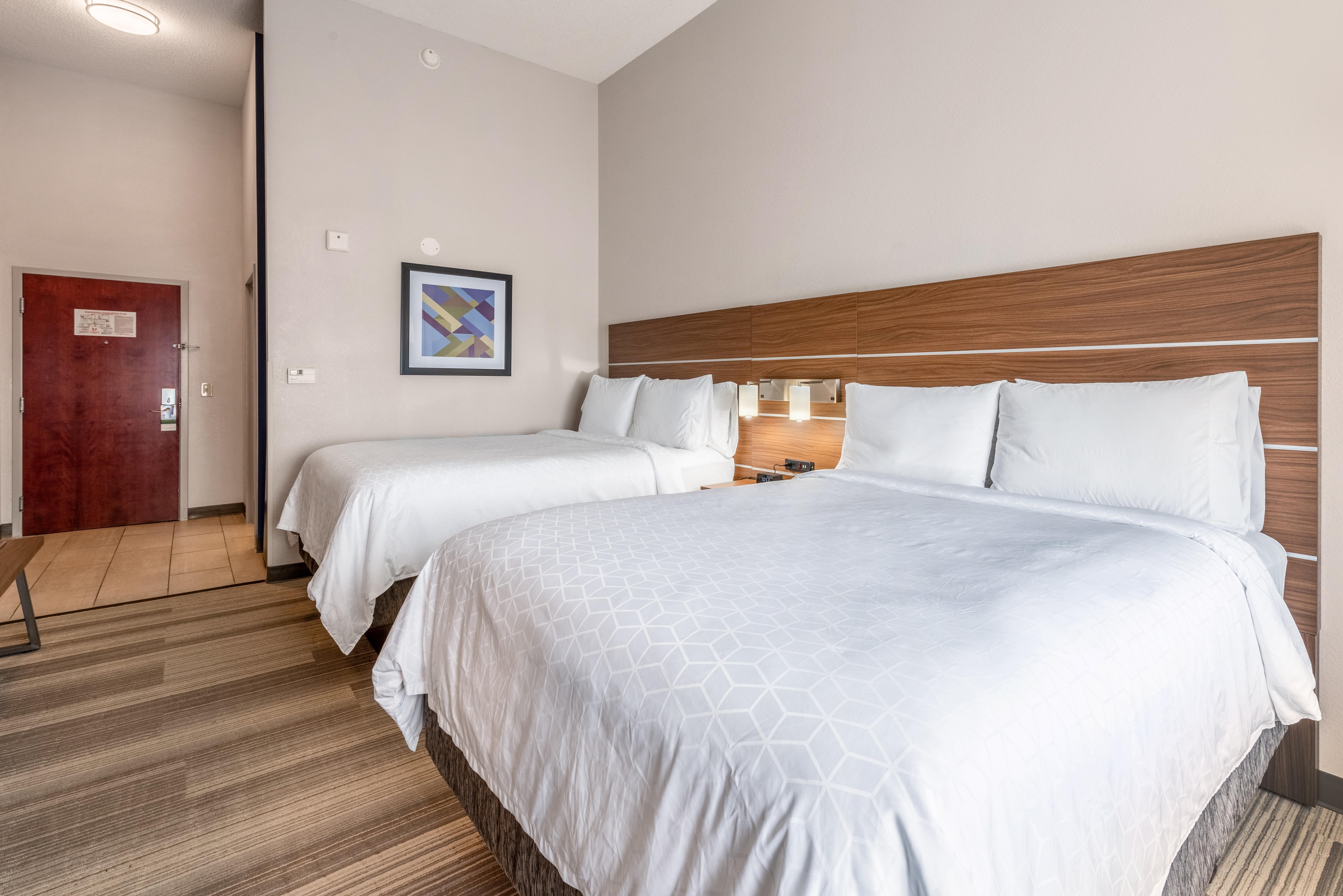 Holiday Inn Express & Suites Стейтсвилл Экстерьер фото