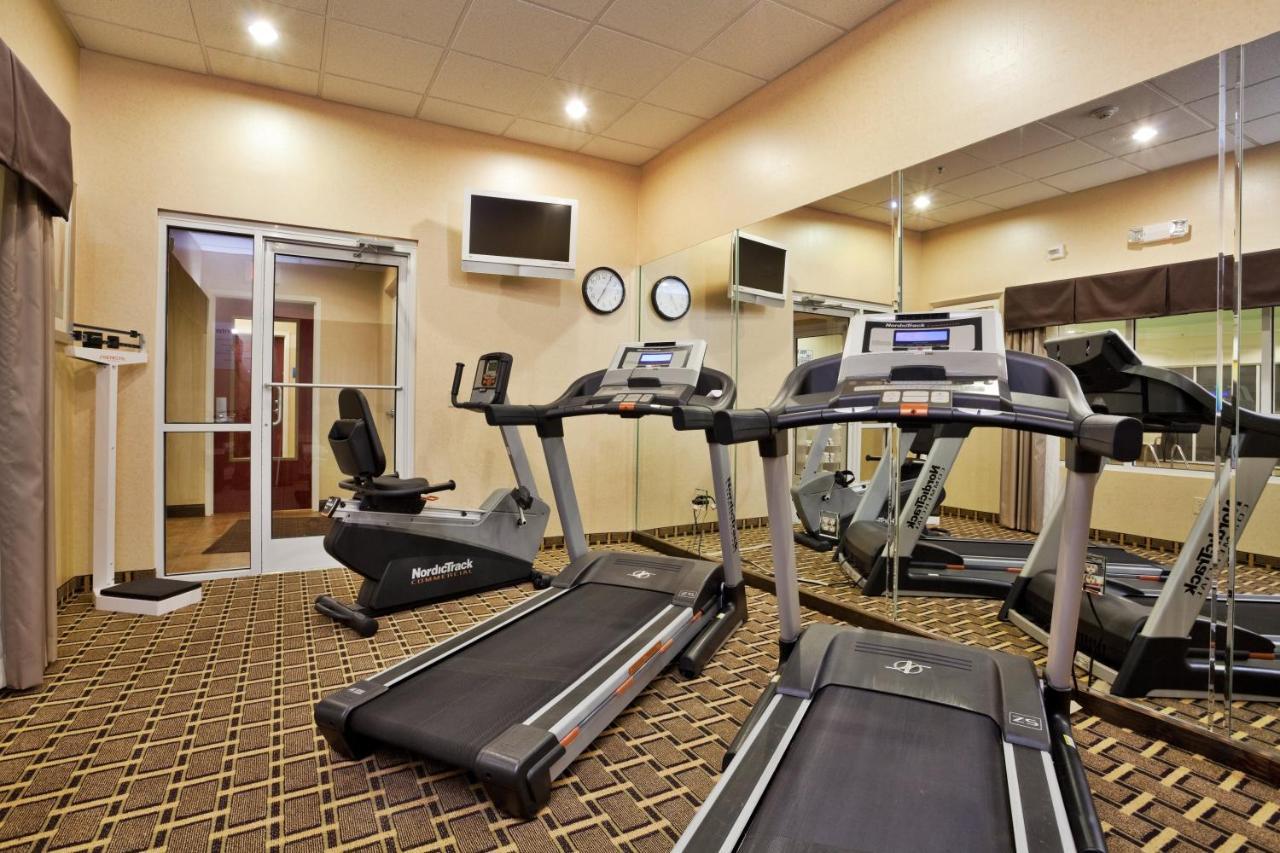 Holiday Inn Express & Suites Стейтсвилл Экстерьер фото